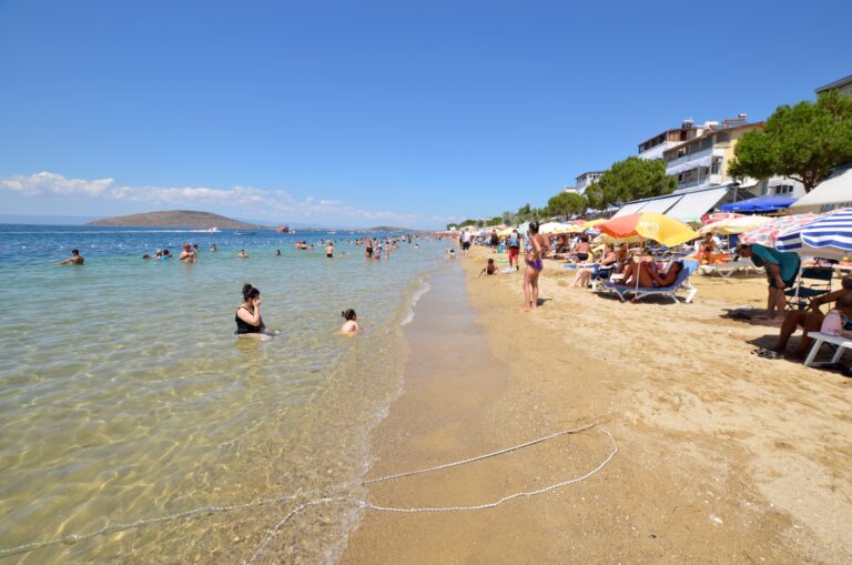 AVŞA ADASI PANSİYONLARI